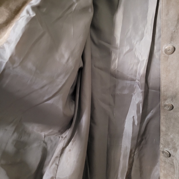 Suede Leather Jacket 🧥 - Picture 3 of 12